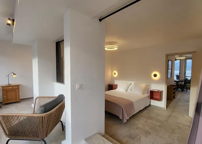 Appartement Sur La Baie, En Centre Calvi (Corsica)