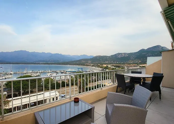 Appartement Sur La Baie, En Centre *