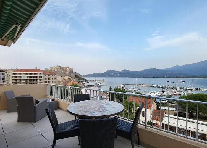 Sur La Baie, En Centre Apartamento *