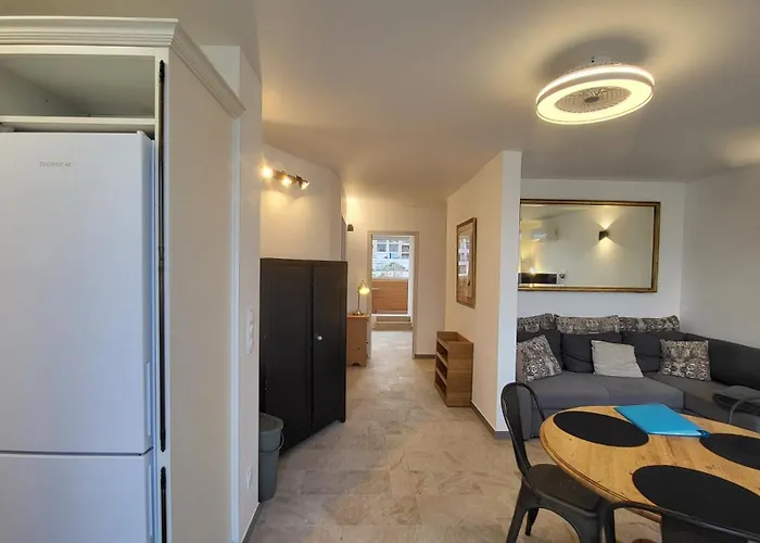 Sur La Baie, En Centre * Calvi (Corsica)