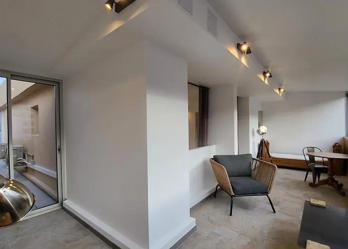 Appartement Sur La Baie, En Centre